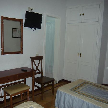 Hostal Triana Madrid Kültér fotó